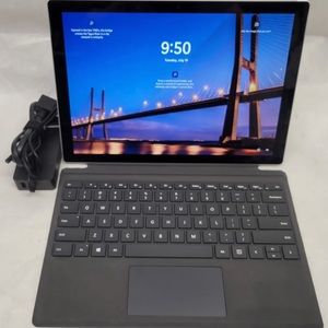 Microsoft Surface Pro 5 Intel Core i5 2.70GHz, 8GB DDR4, 256GB SSD, Win 11